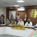 स्वास्थ्य मंत्री ने पुर्नवास केंद्र का दौरा कर अधिकारियों के साथ रंगला पंजाब स्कीम, डेंगू-चिकनगुनिया व युद्ध नशे के विरुद्ध अभियान की समीक्षा बैठक की अध्यक्षता की