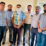 20,000 रुपए रिश्वत लेते हुए ब्लॉक समिति पटवारी विजीलेंस ब्यूरो द्वारा गिरफ्तार