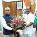एम्स गुवाहाटी के अध्यक्ष ने त्रिपुरा के राज्यपाल से की भेंट; भविष्य के चिकित्सकों को सड़क सुरक्षा और राष्ट्र निर्माण पर किया संबोधित