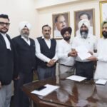 पंजाब के अधिवक्ताओं के प्रतिनिधिमंडल ने भाजपा प्रदेश अध्यक्ष केवल सिंह ढिल्लों से की मुलाकात, एलएडीसी व्यवस्था पर जताई चिंता