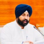 पंजाब सरकार द्वारा छात्राओं की शिकायत पर अध्यापक निलंबित